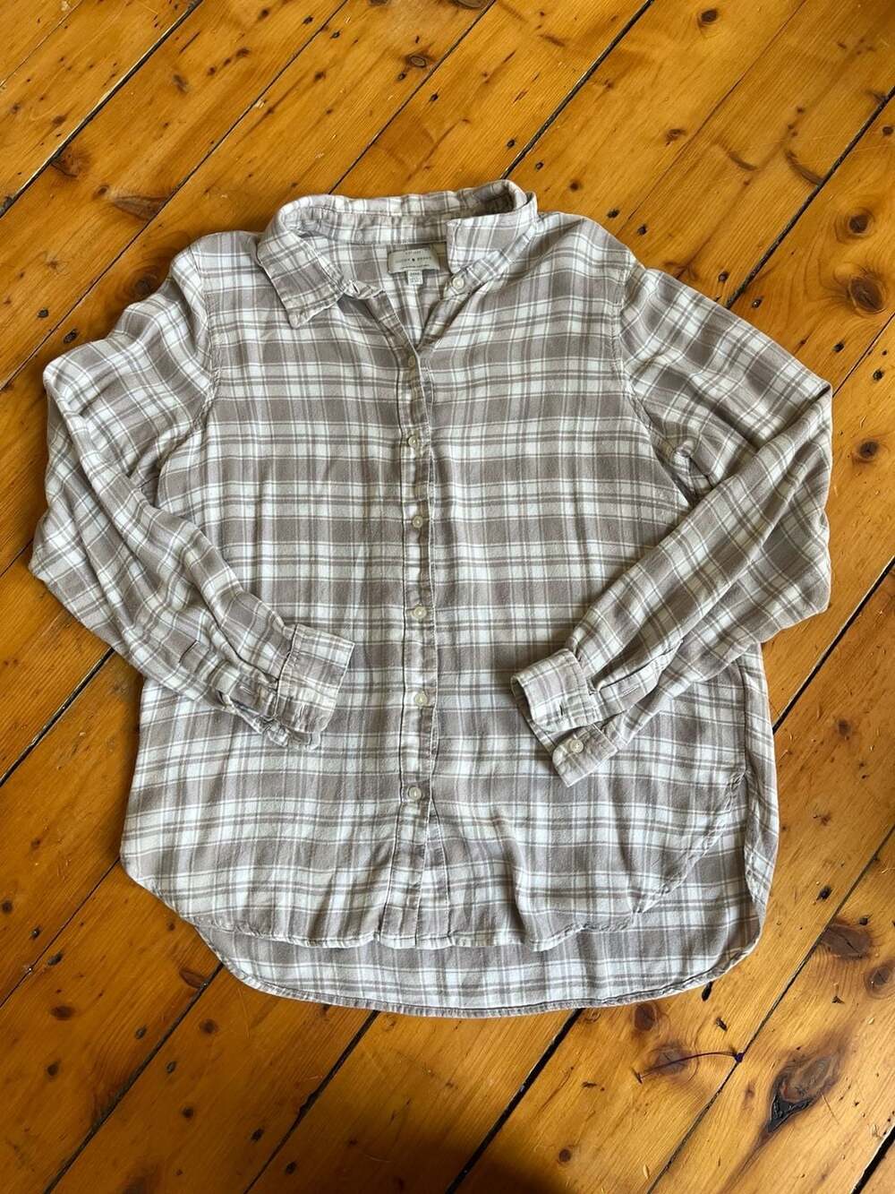 Lucky Brand Women's Medium Taupe Plaid Viscose Long Sleeve Button Down Shirt